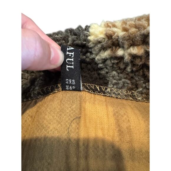 ZAFUL Plaid Teddy Zip Jacket Sherpa Fleece Brown Beige Crop Coat SZ 6 Medium - Picture 9 of 10